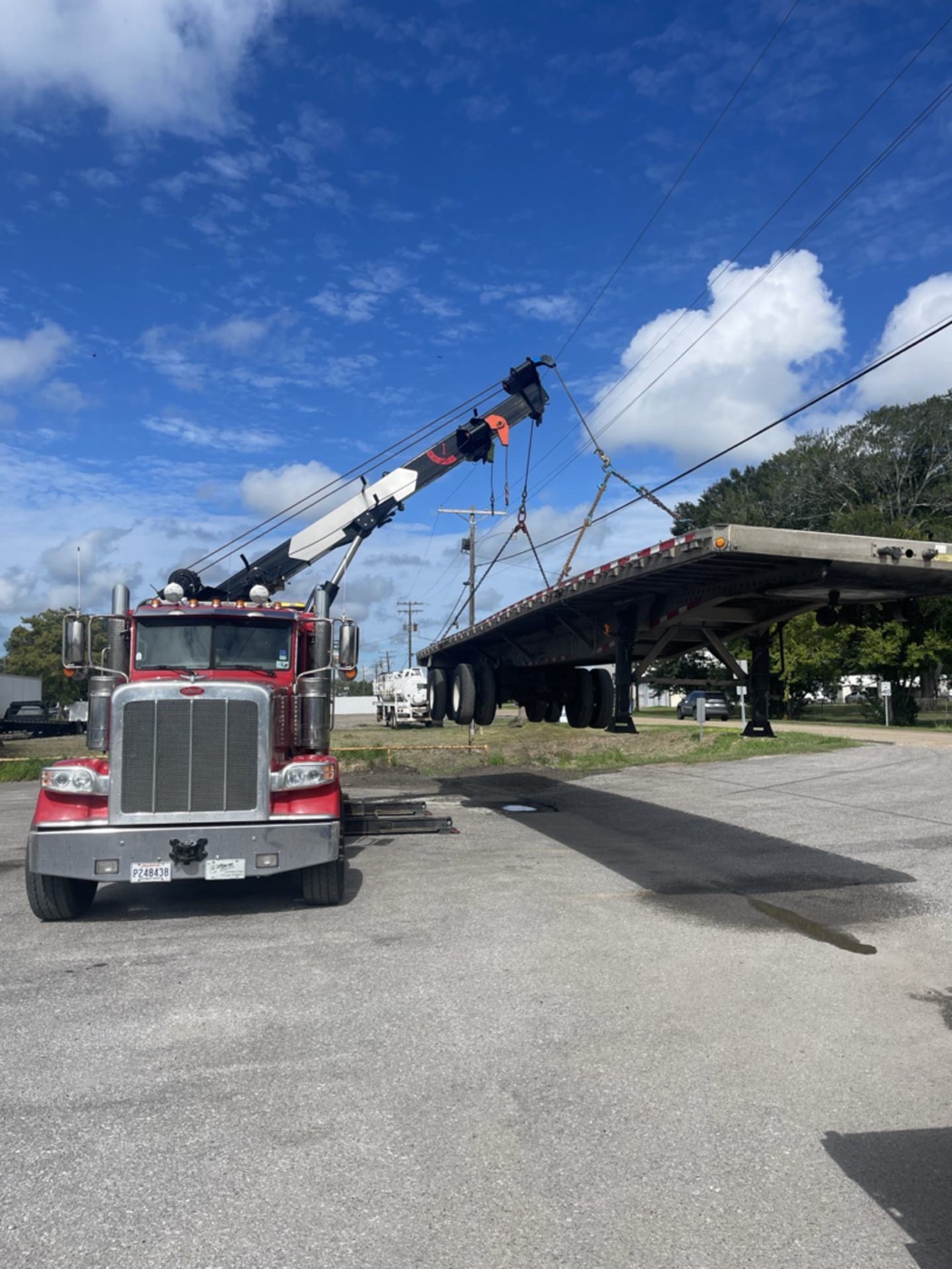 Glenn's Towing heavy-duty tow truck